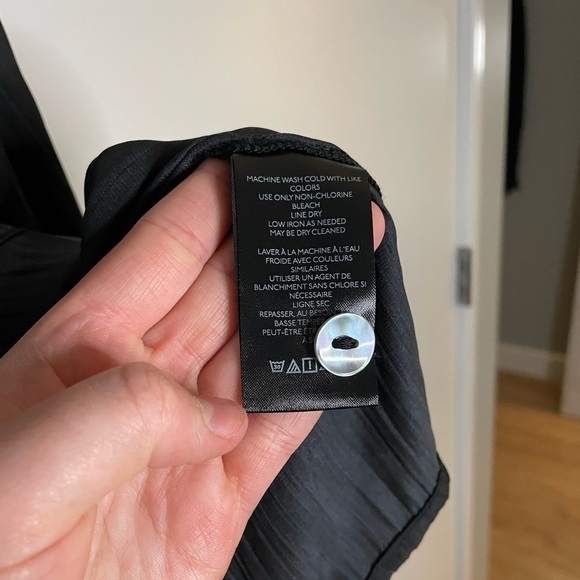 By Anthropologie Relaxed Black Shimmer Blouse Medium - Picture 3 of 6